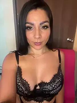 Cianuroom from StripChat is Freechat