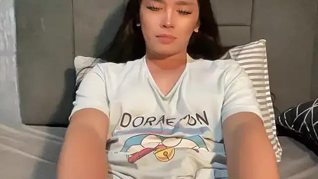 Claudia_Johnson from StripChat is Freechat