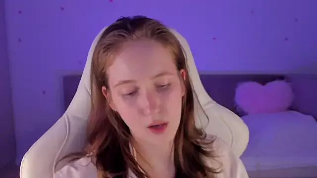 CrystalSoul_ from StripChat is Freechat