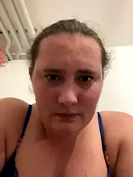 CurvySabrina from StripChat is Freechat