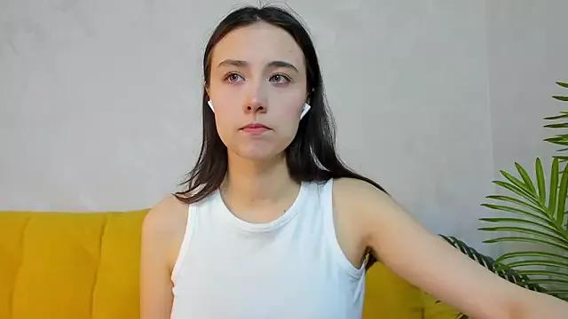 CutieAndrea18 from StripChat is Freechat