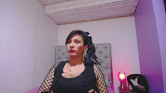 Daniahot_ from StripChat is Freechat