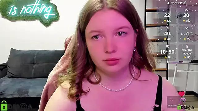 DanielGoddess from StripChat is Freechat
