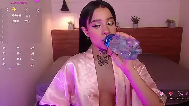 DanielleReyes9 from StripChat is Freechat