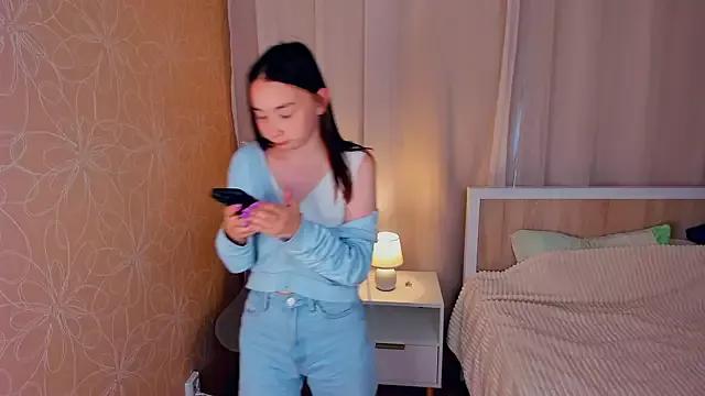 DesireeKarins from StripChat is Freechat