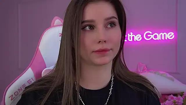 DianaVert from StripChat is Freechat
