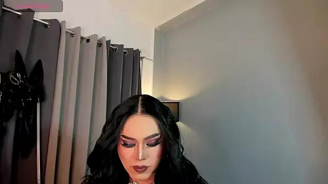DominaAurumXXX from StripChat is Freechat