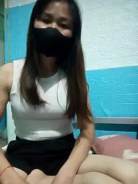 Donatella28 from StripChat is Freechat