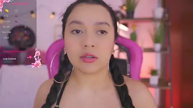ela_hilton_ from StripChat is Freechat