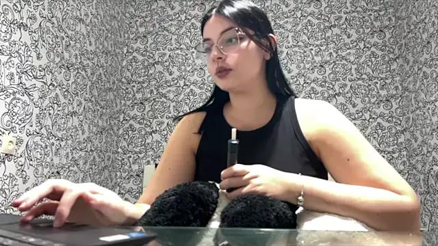 ElisaAniston from StripChat is Freechat