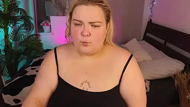 Ellabigbaby from StripChat is Freechat