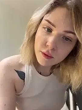 elliss_ from StripChat is Freechat
