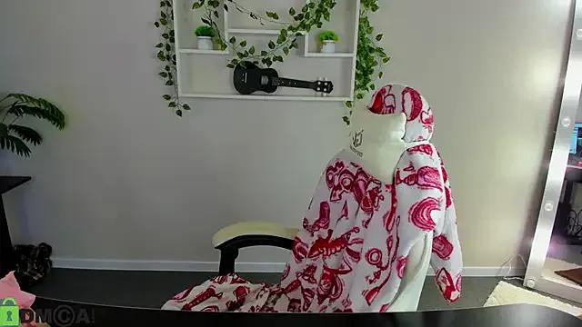 Elsie_Cutties from StripChat is Freechat