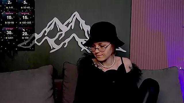 ema_spark from StripChat is Freechat