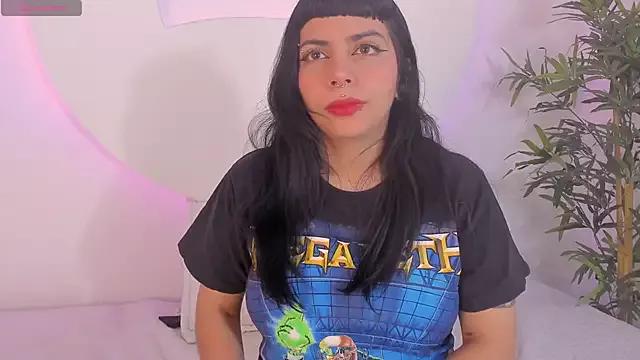 emily-santoss from StripChat is Freechat