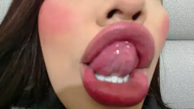 emily_brontee_ from StripChat is Freechat