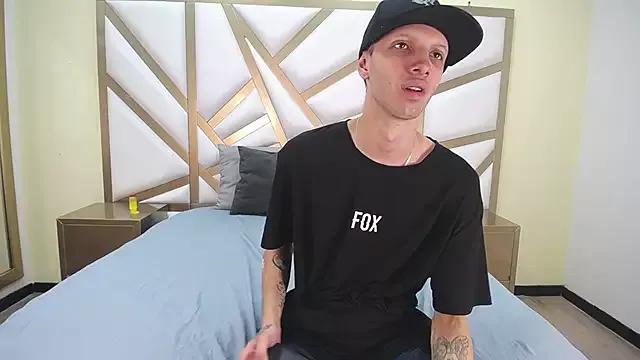 EmilyandMarcus from StripChat is Freechat