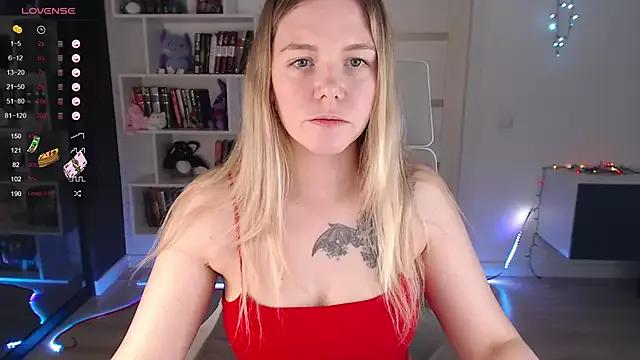 Emma_Bryan from StripChat is Freechat