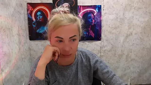EmmaCat_ from StripChat is Freechat