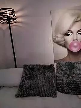 EmmaRose___ from StripChat is Freechat
