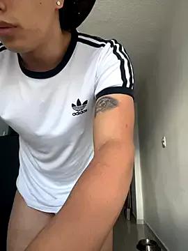 ErosVale from StripChat is Freechat
