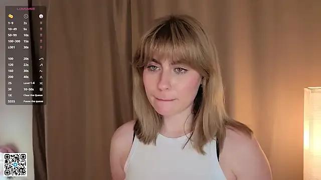EuniceRaymundo from StripChat is Freechat