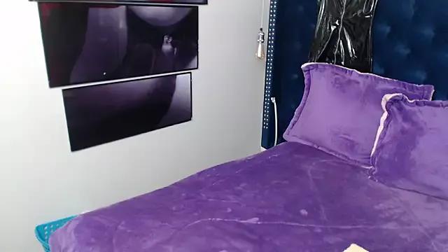 Eva-Williams from StripChat is Freechat
