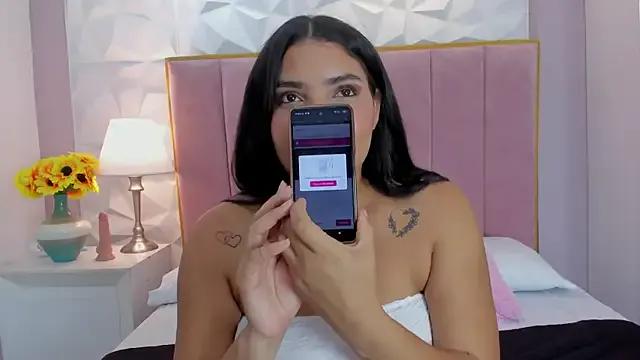 Eva_williams_ from StripChat is Freechat