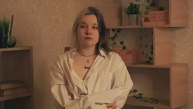EviaVanveen from StripChat is Freechat