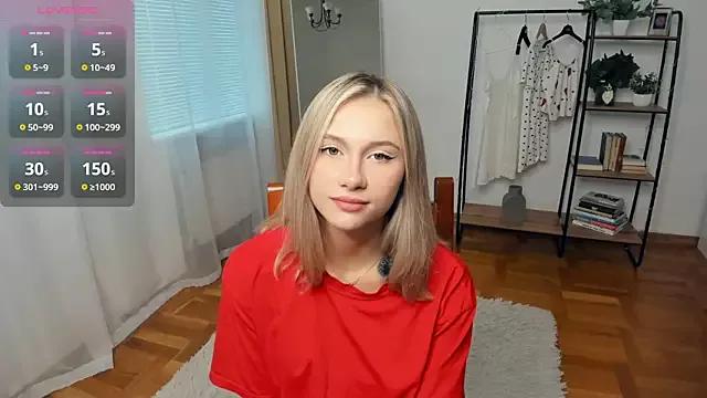 FaaBinaa from StripChat is Freechat