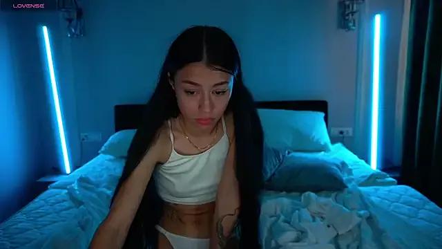 FataleNellie from StripChat is Freechat