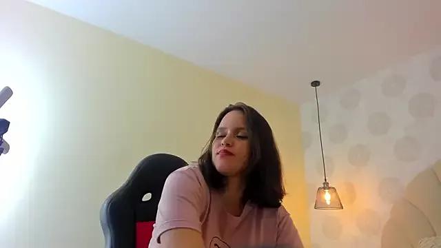GIANAMILLER6 from StripChat is Freechat