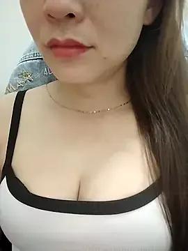 Girl_Shy2000 from StripChat is Freechat