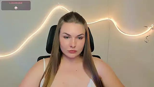 Glory_air from StripChat is Freechat