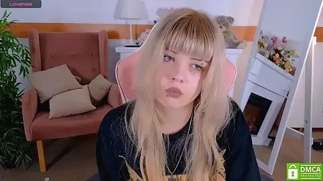 Grace_lux from StripChat is Freechat