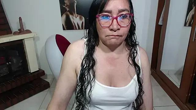 Grace_mature_milf from StripChat is Freechat