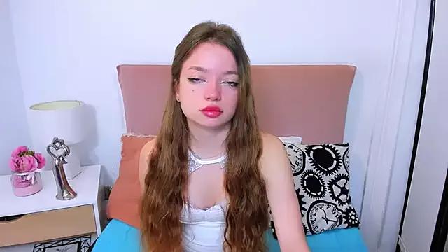 GraceLips from StripChat is Freechat