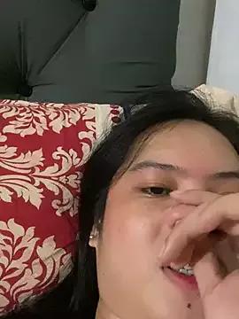 Hebefemme from StripChat is Freechat