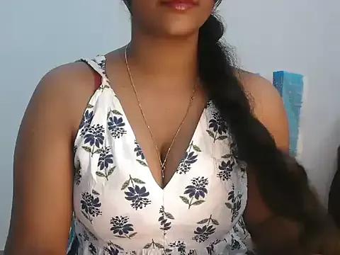 Hott_Noor from StripChat is Freechat