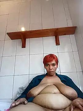 Hugepussy444 from StripChat is Freechat