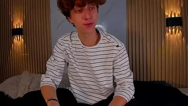 IM_DAREN from StripChat is Freechat