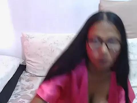 indian_sherryxo from StripChat is Freechat