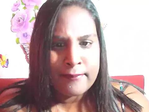 Indiandove25 from StripChat is Freechat