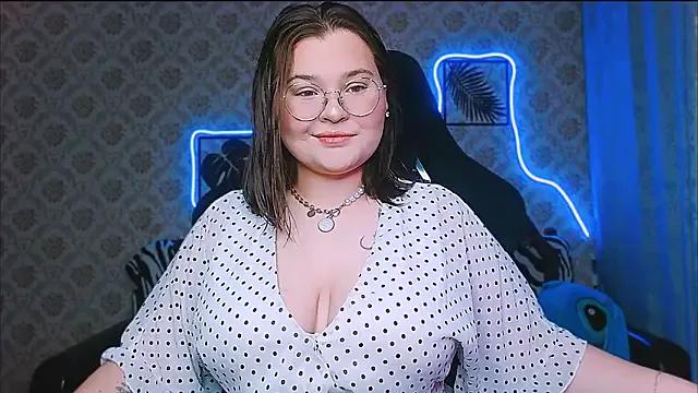 InLoveWithLife26 from StripChat is Freechat