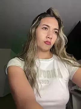Iris_lee from StripChat is Freechat