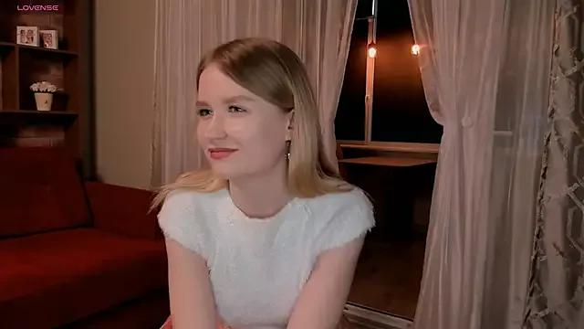 IsabellaTorrance from StripChat is Freechat