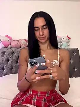 itsyourgirltee from StripChat is Freechat