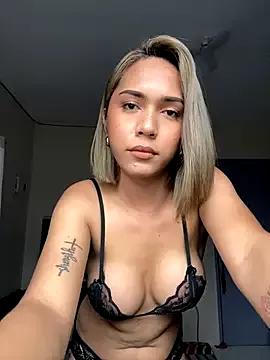 IvoryKath from StripChat is Freechat