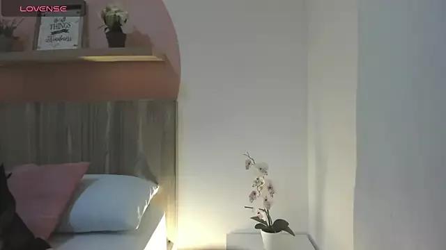 ivy_bluee_ from StripChat is Freechat