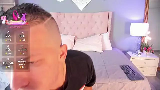 JamesKarol from StripChat is Freechat